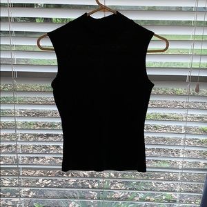 Turtleneck sleeveless shirt